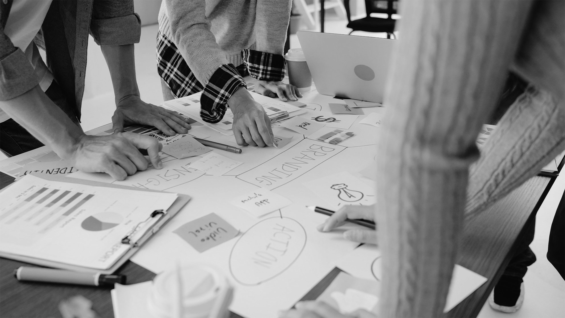 group-casually-dressed-business-people-discussing-ideas-office